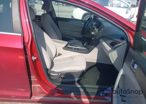 2016 Hyundai Sonata Se/Sport from USA, damaged, VIN 5NPE24AFXGHGH2650